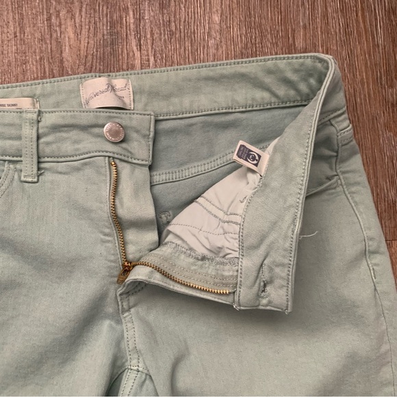Universal Thread Mid Rise Skinny Jeans Size 4 - Picture 3 of 8